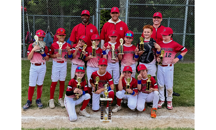 Parkway 10s take home championship in Sharon
